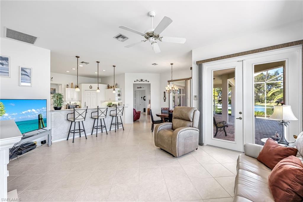 WATERWAYS OF NAPLES - Residential