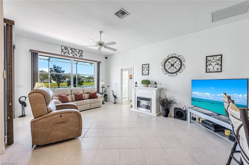 WATERWAYS OF NAPLES - Residential