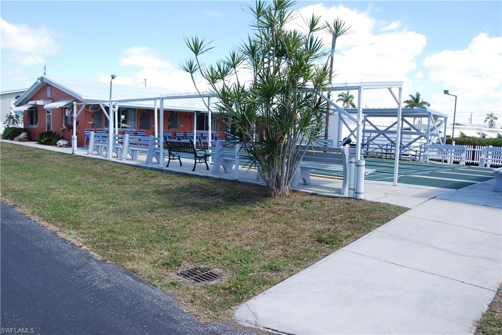 MARINERS COVE - Residential