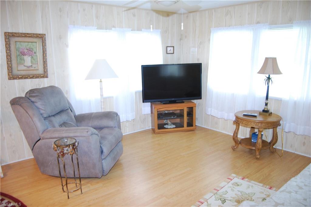 MARINERS COVE - Residential