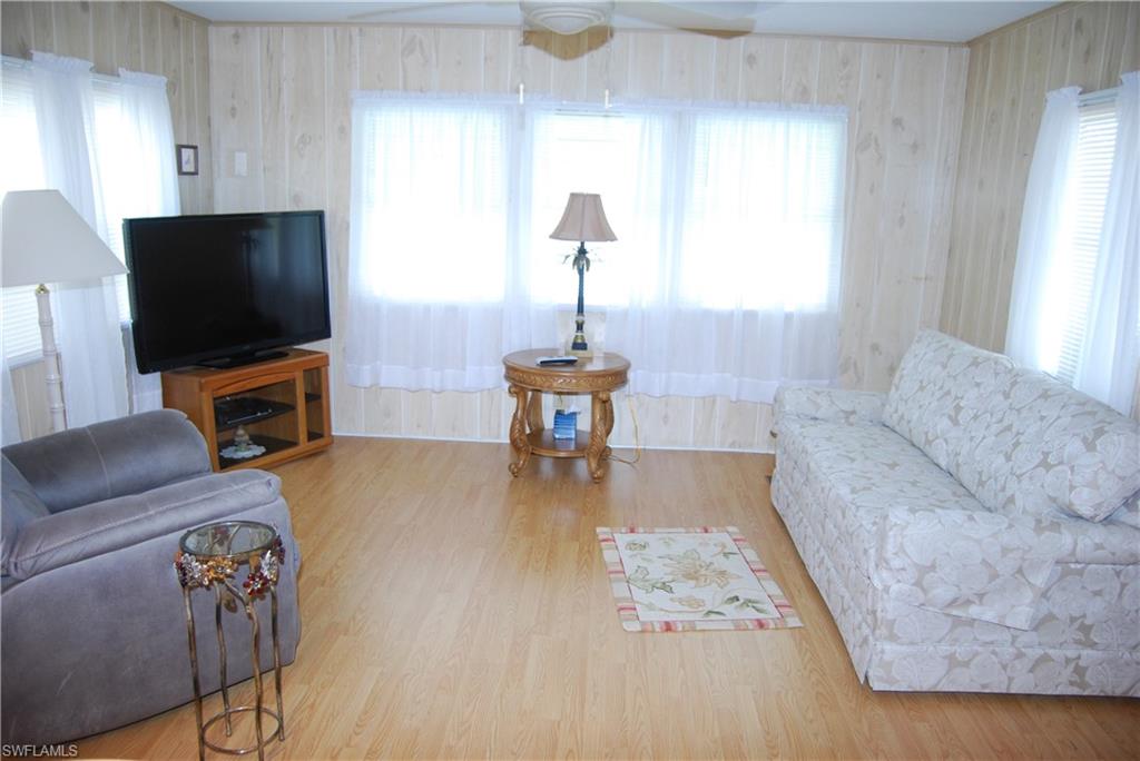 MARINERS COVE - Residential