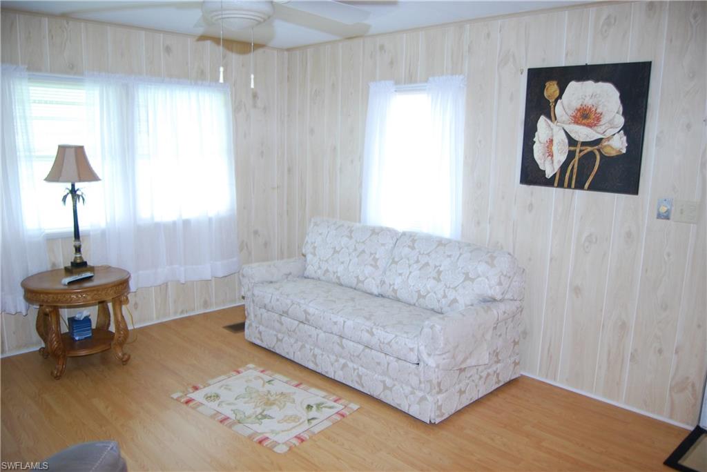 MARINERS COVE - Residential