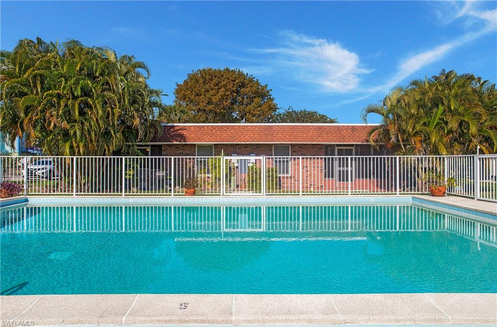 PORT NELL VILLAS - Residential