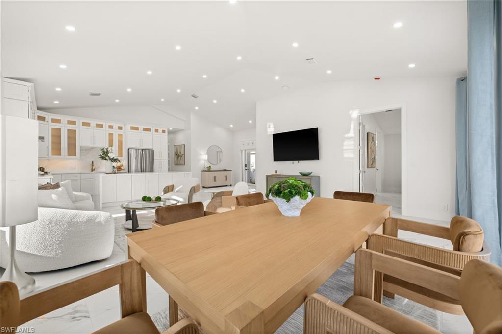 MANATEE BAY - Residential