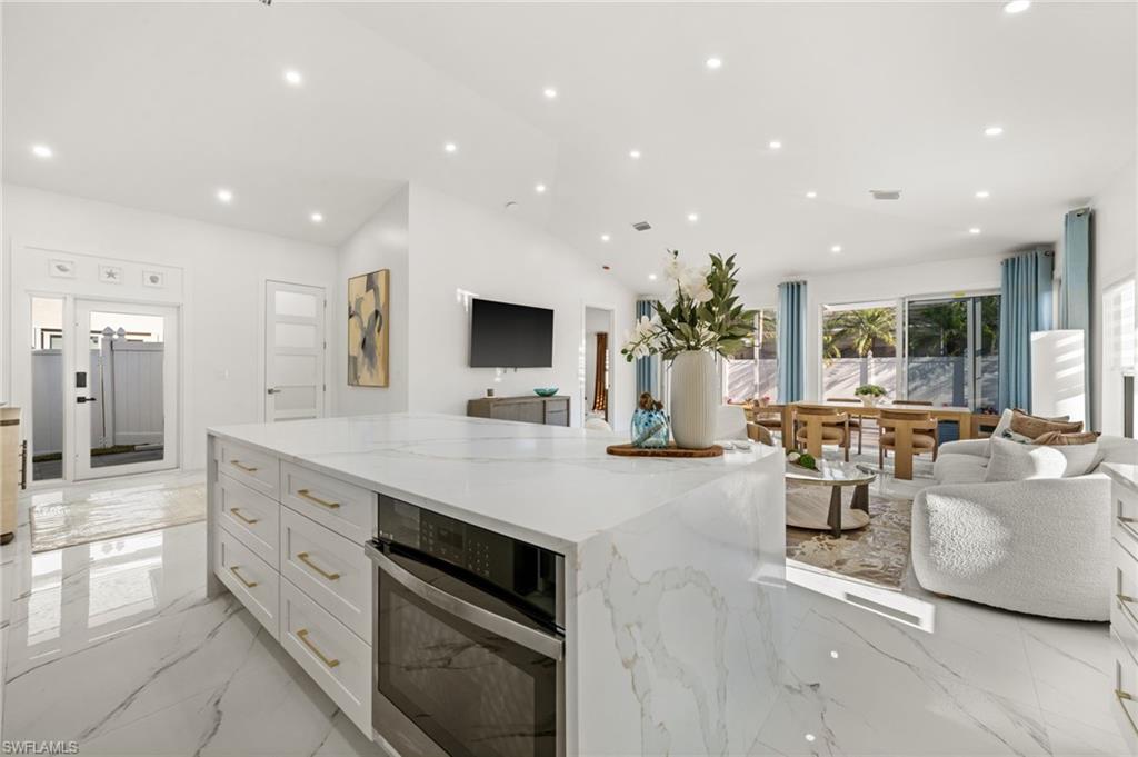 1046 Silverstrand DR