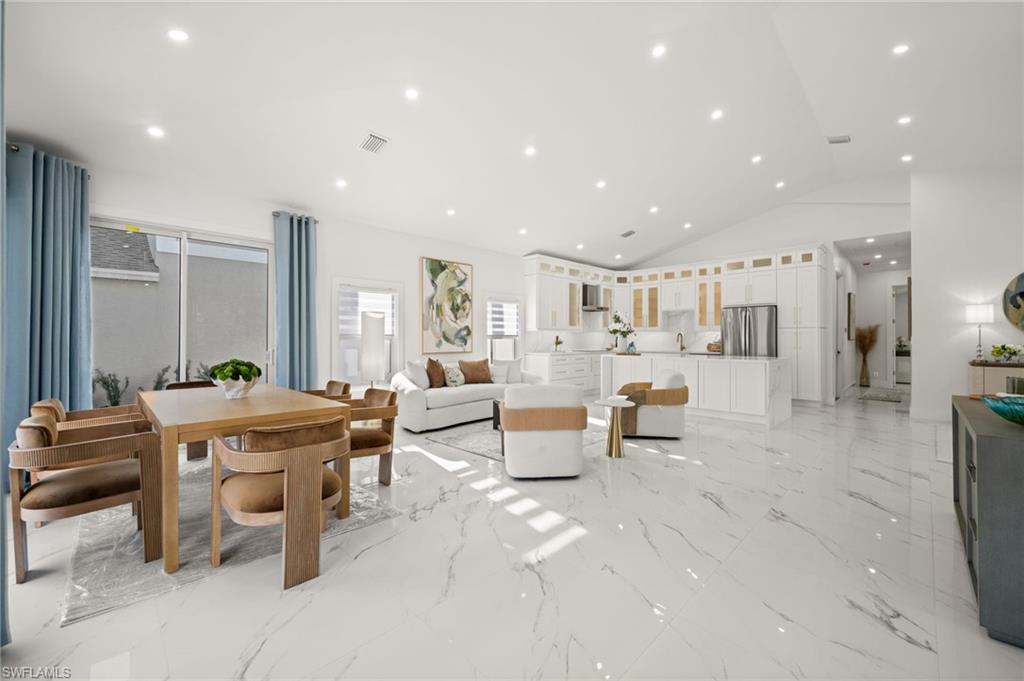 MANATEE BAY - Residential