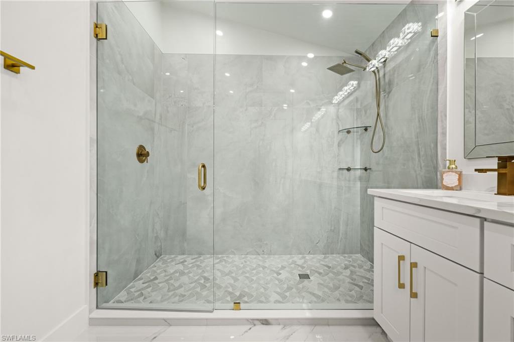 MANATEE BAY - Residential