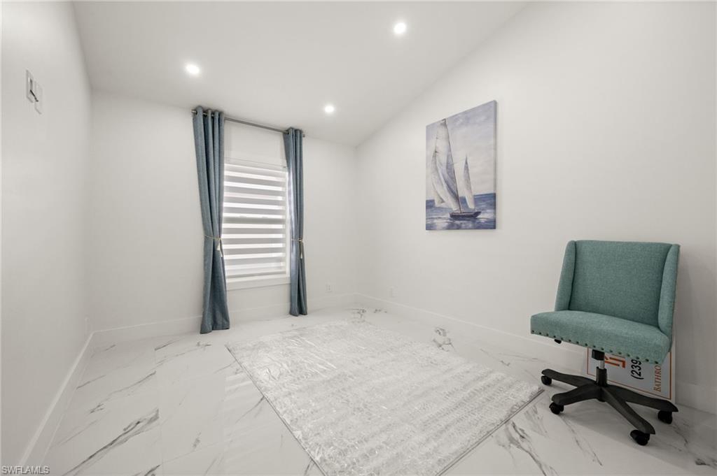 MANATEE BAY - Residential