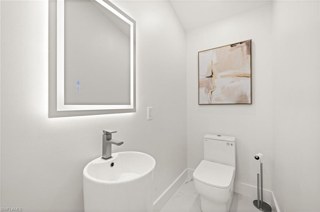 MANATEE BAY - Residential