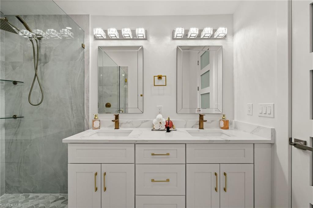 MANATEE BAY - Residential