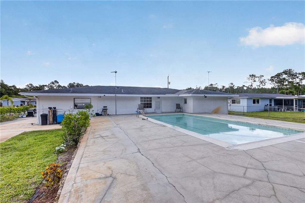 GOLDEN GATE ESTATES - Residential