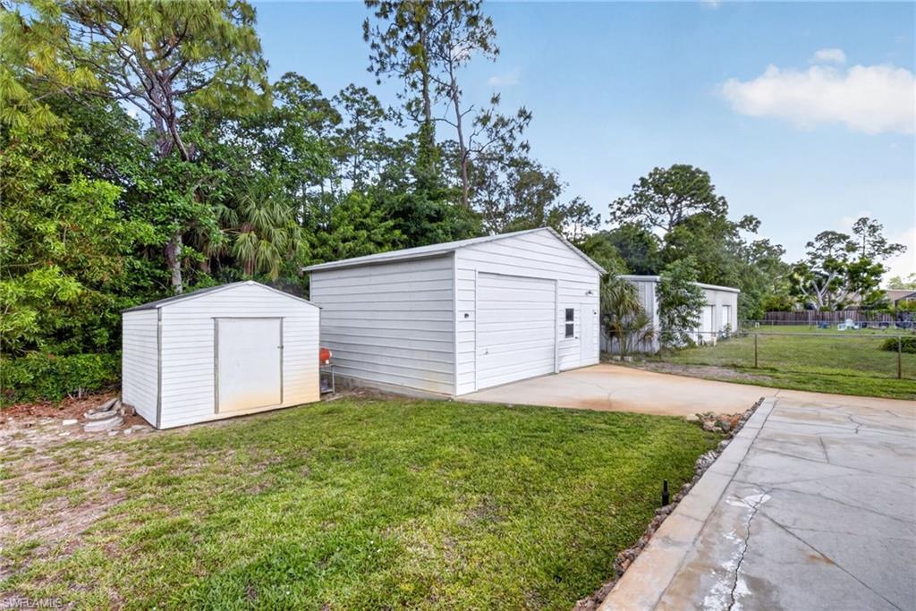 GOLDEN GATE ESTATES - Residential