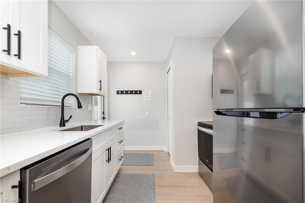 HOLIDAY SHORES - Residential