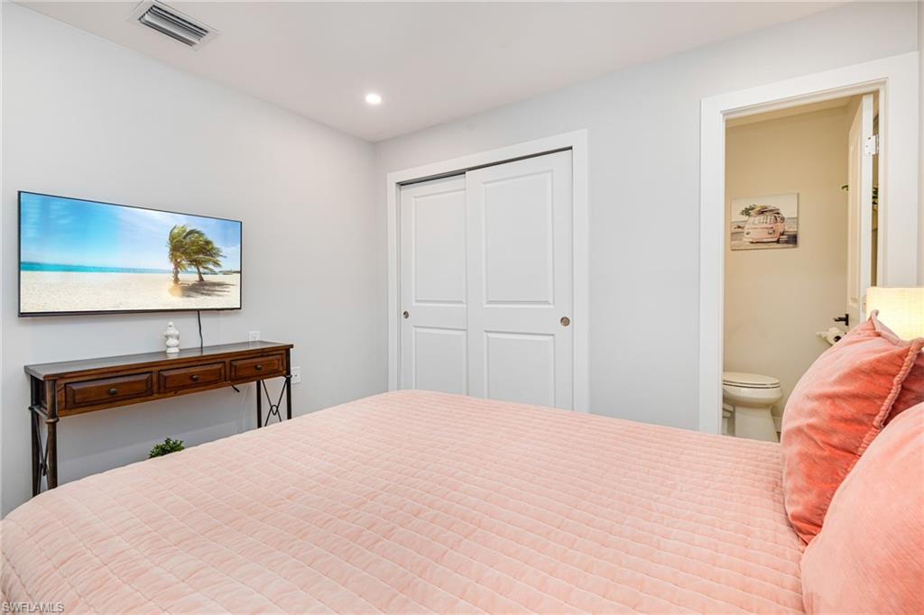 HOLIDAY SHORES - Residential