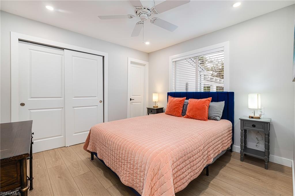 HOLIDAY SHORES - Residential