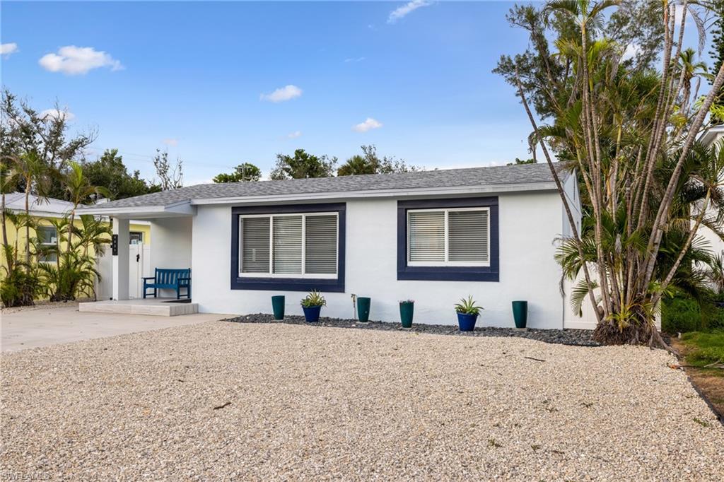 HOLIDAY SHORES - Residential