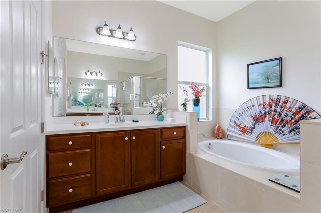 MANCHESTER SQUARE - Residential