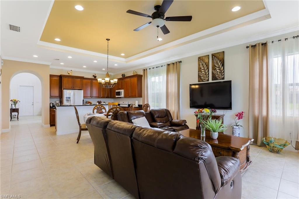 MANCHESTER SQUARE - Residential