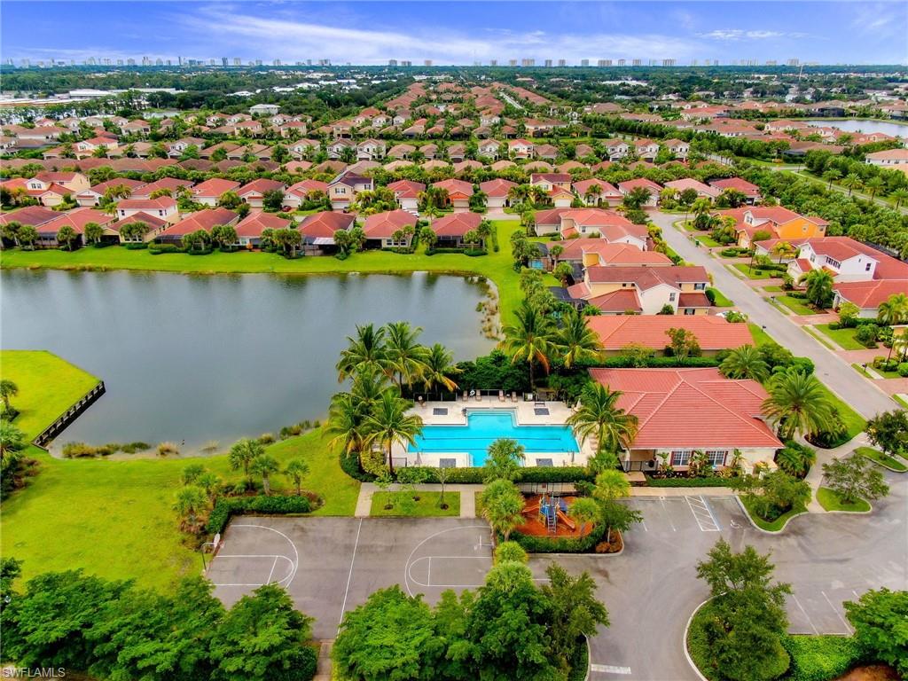 MANCHESTER SQUARE - Residential