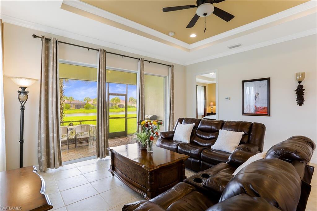 MANCHESTER SQUARE - Residential