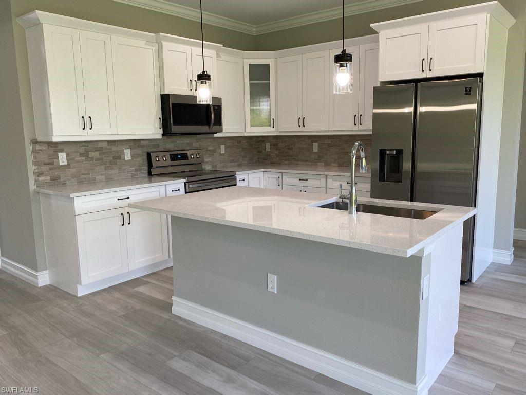 GOLDEN GATE ESTATES - Residential