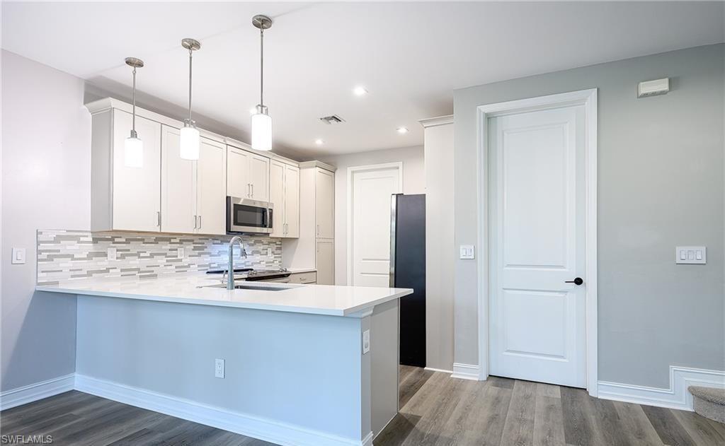 VANDERBILT RESERVE - Residential Lease