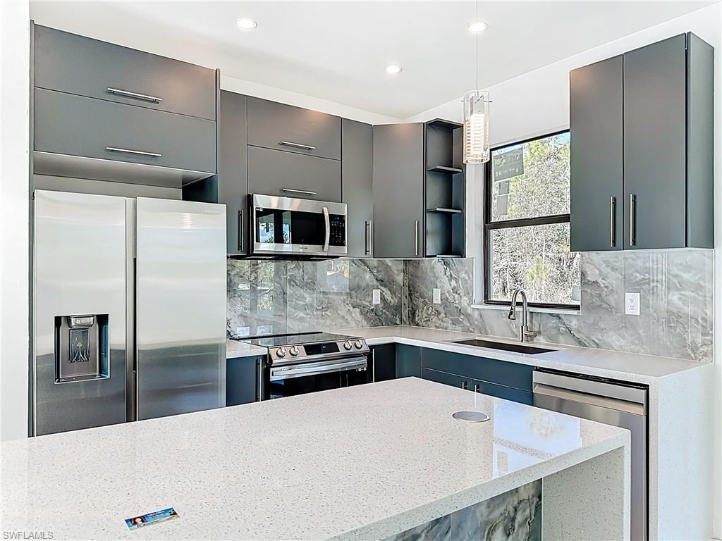 GOLDEN GATE ESTATES - Residential