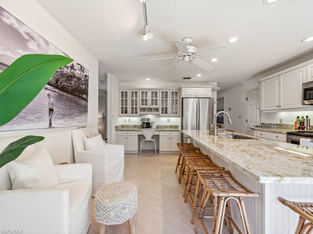 Photo of 601 97th AVE N, NAPLES, FL 34108 (MLS # 226013799)