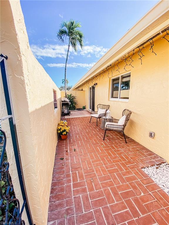 GLADES COUNTRY CLUB - Residential