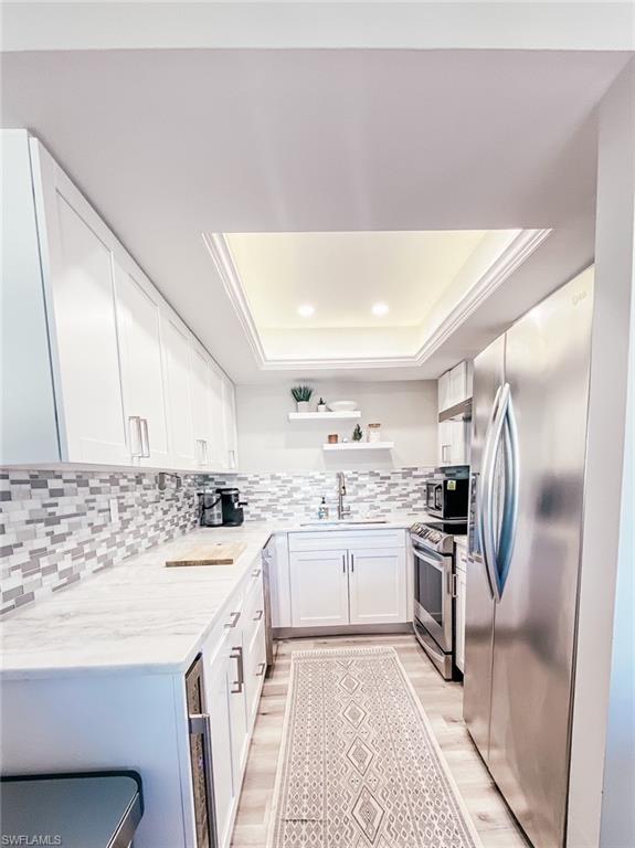 GLADES COUNTRY CLUB - Residential