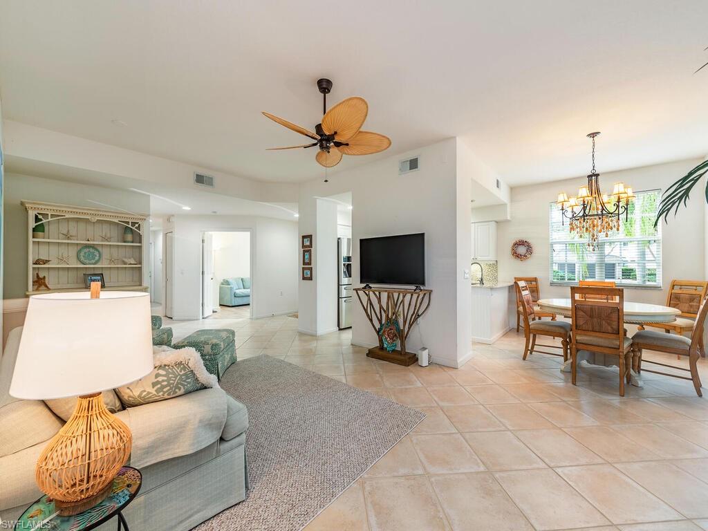 AUTUMN WOODS - Residential