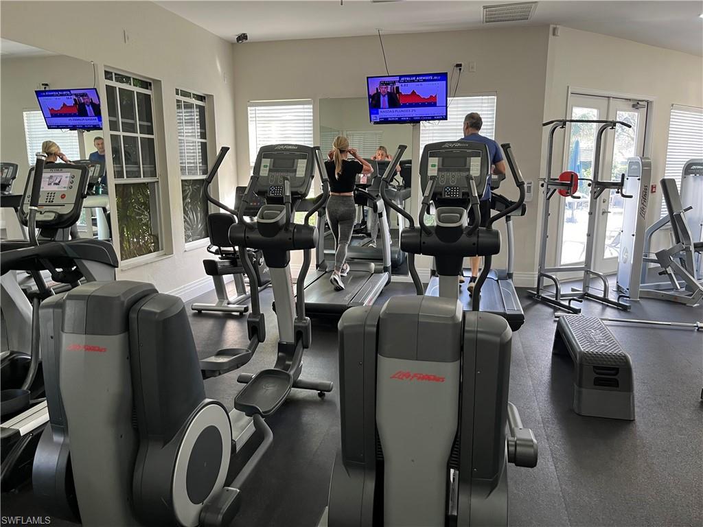 AUTUMN WOODS - Residential