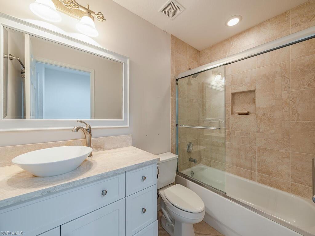 AUTUMN WOODS - Residential