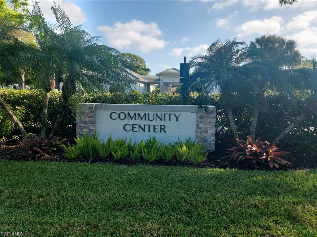 AUTUMN WOODS - Residential