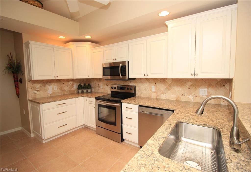 LAUREL GREENS - Residential