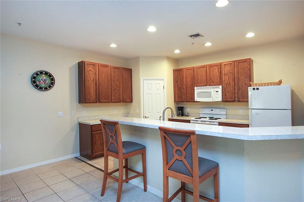 CALUSA PALMS - Residential