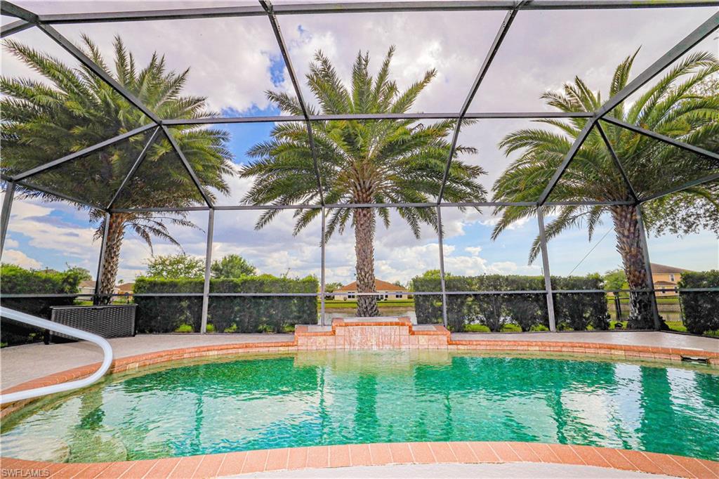 TOWN LAKES - Residential