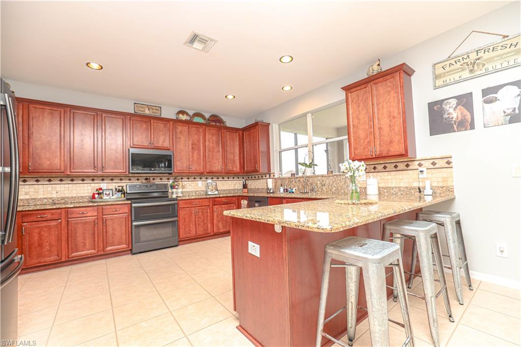 TOWN LAKES - Residential