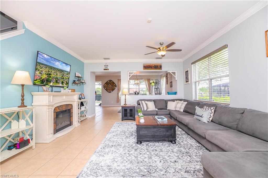 TOWN LAKES - Residential