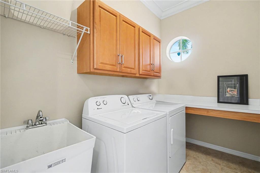 FEATHERBROOK - Residential