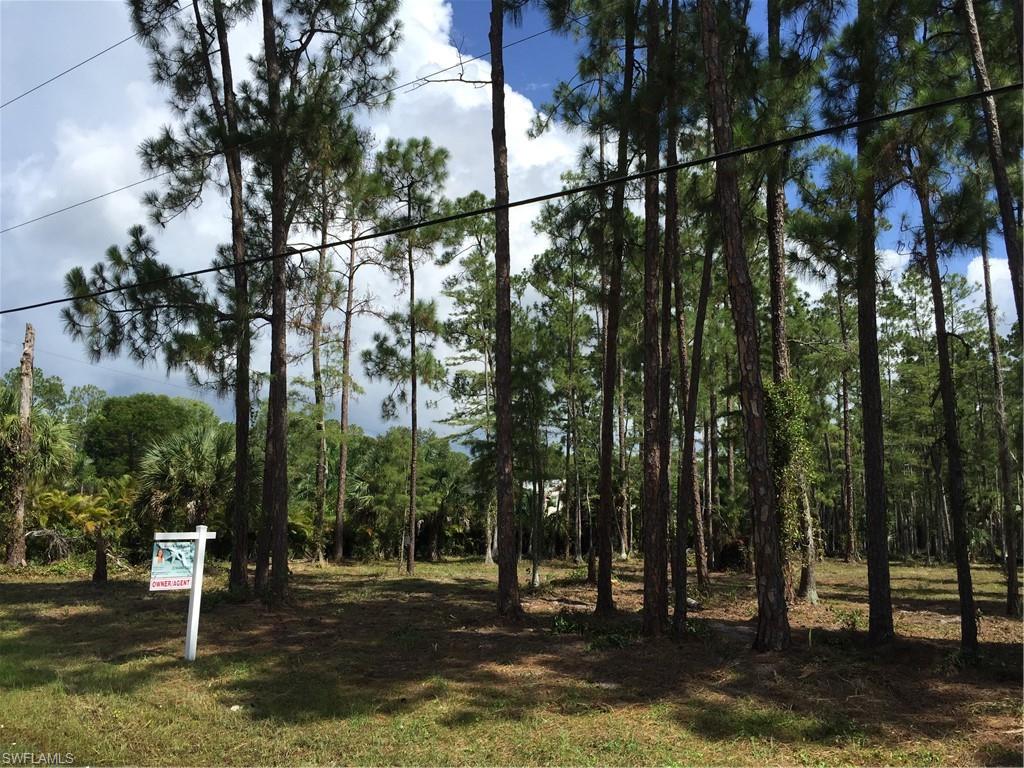 OAKES ESTATES - Land