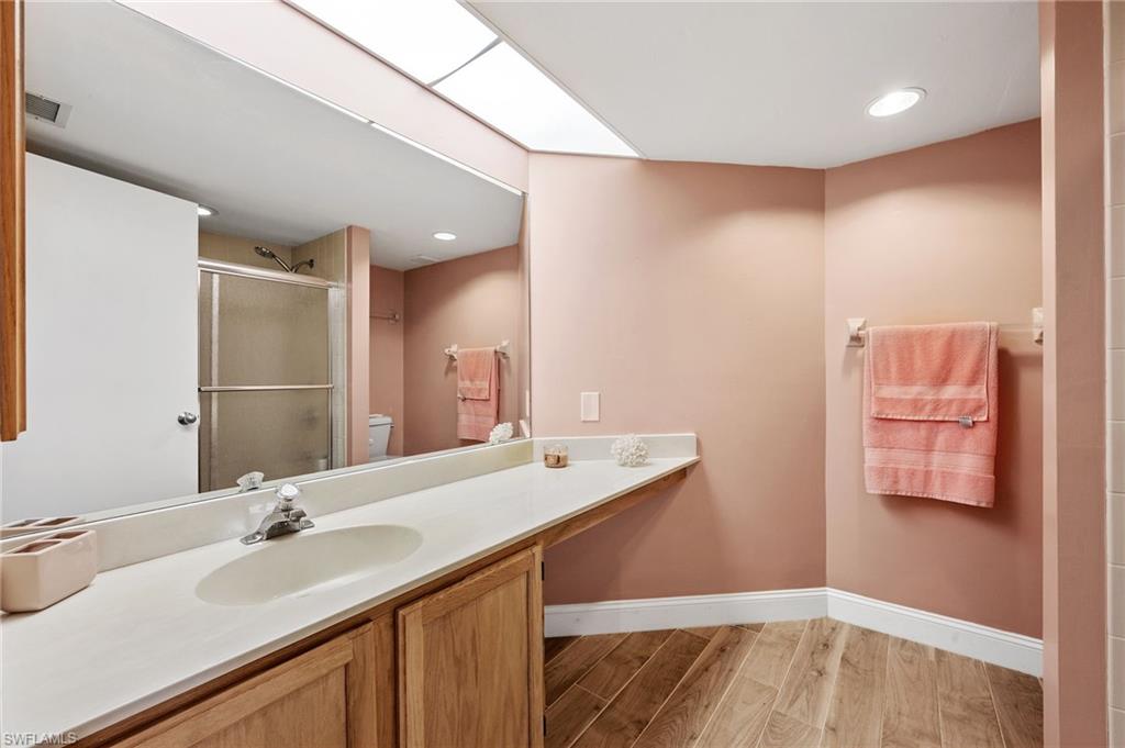 FOREST VILLAS - Residential