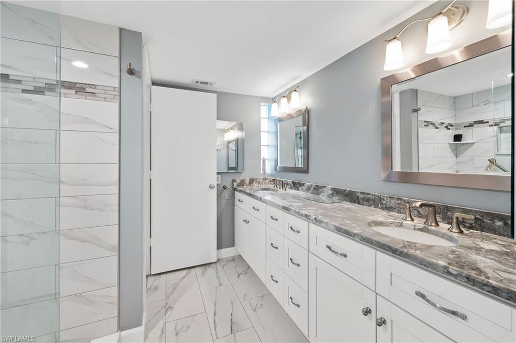 FOREST VILLAS - Residential