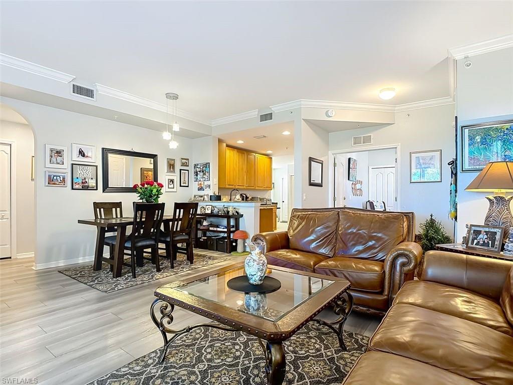 CHAMPION'S GREEN - Residential Lease