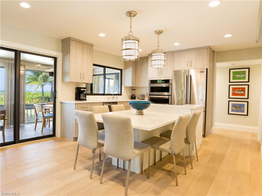 BEACH HOMES - Residential