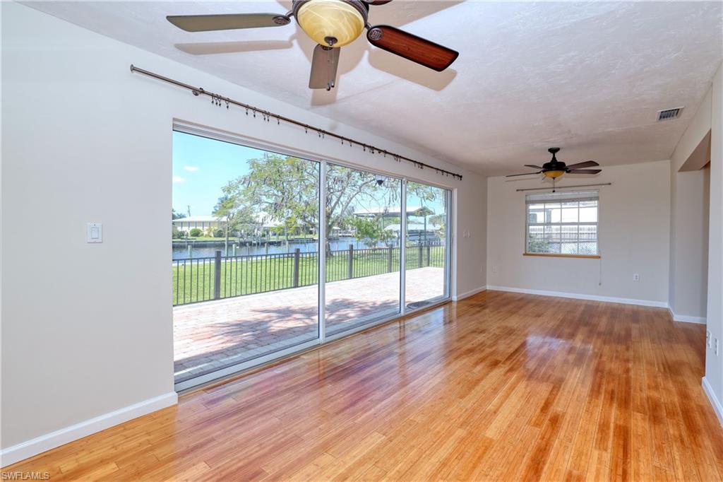FORT MYERS SHORES - Residential