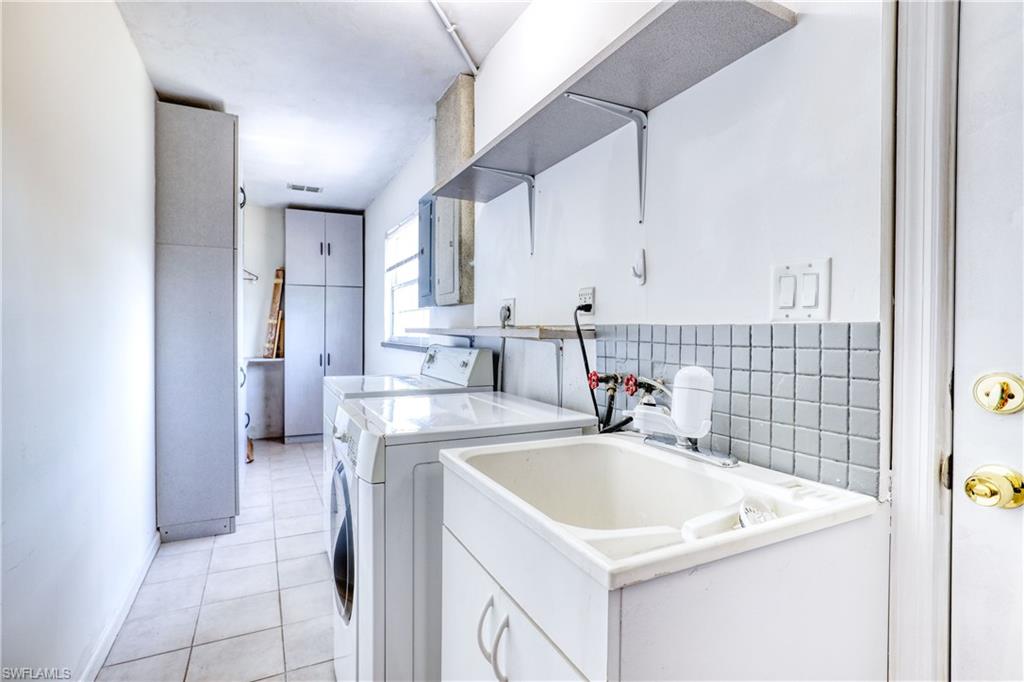 FORT MYERS SHORES - Residential