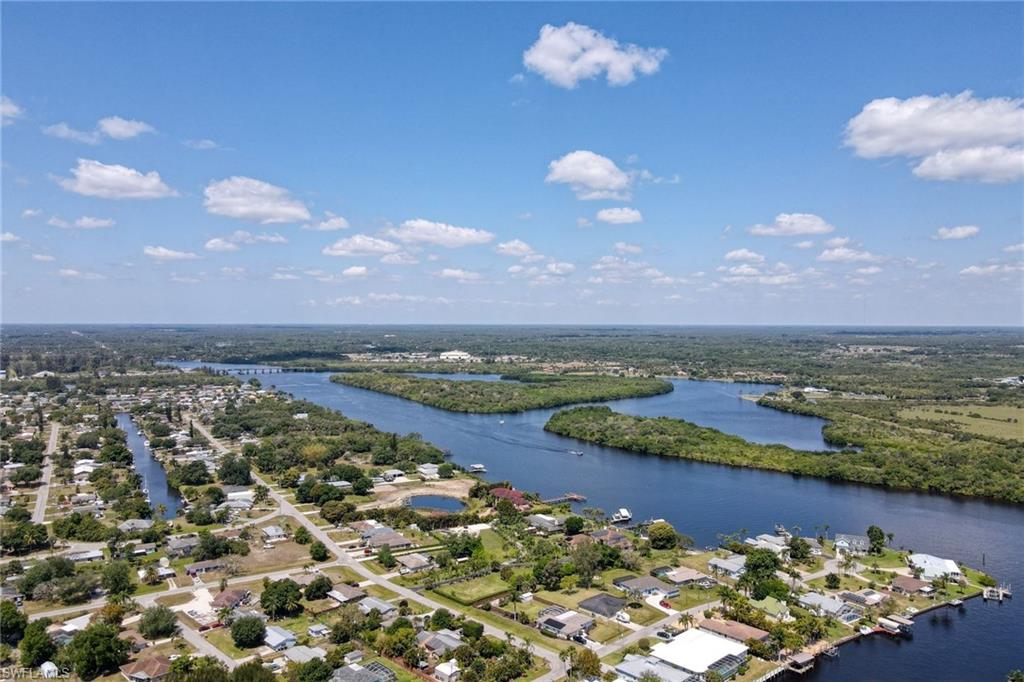 FORT MYERS SHORES - Residential