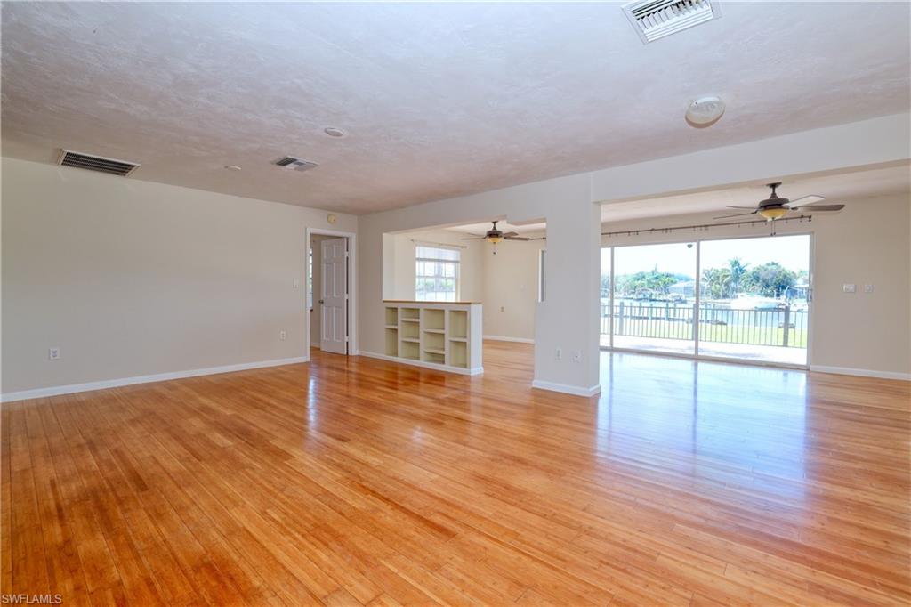 FORT MYERS SHORES - Residential
