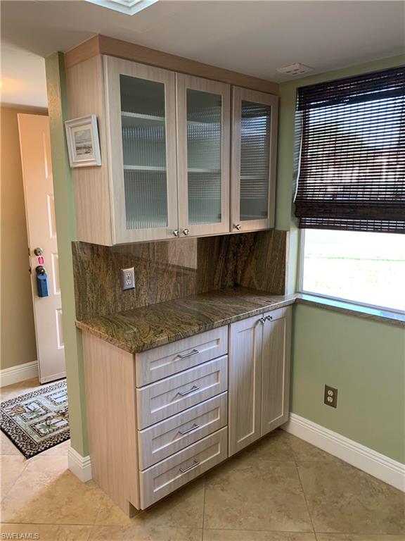 COUNTRY CLUB VILLAGE - Residential